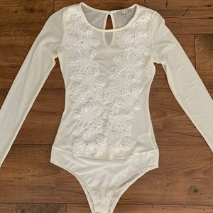 Cream mesh floral onesie bodysuit size medium